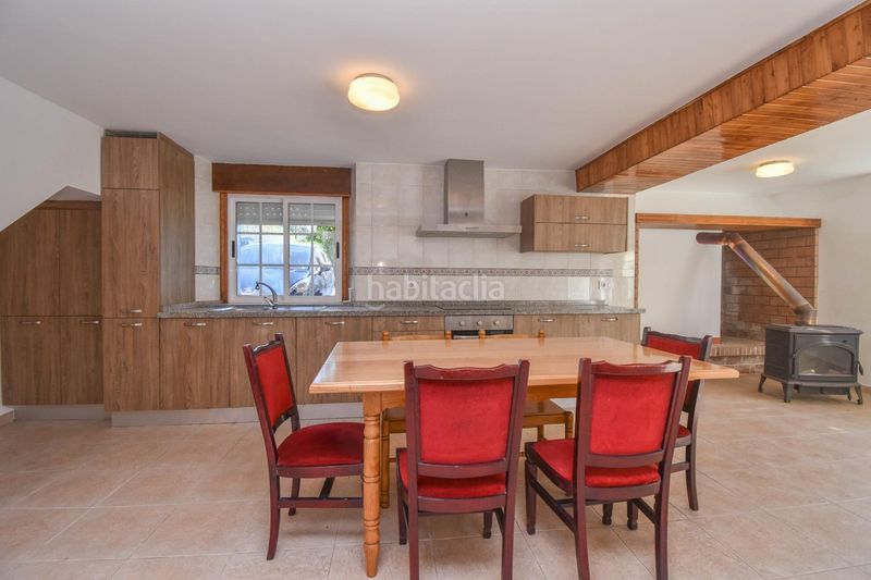 Foto f72c3073-b042-4041-89cd-80219ef024f0. Lloguer casa amb aparcament a Cambre