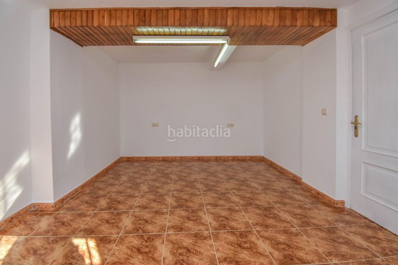 Foto fbe23a96-72f9-4cd9-b71c-84c49f5c654f. Lloguer casa amb aparcament a Cambre