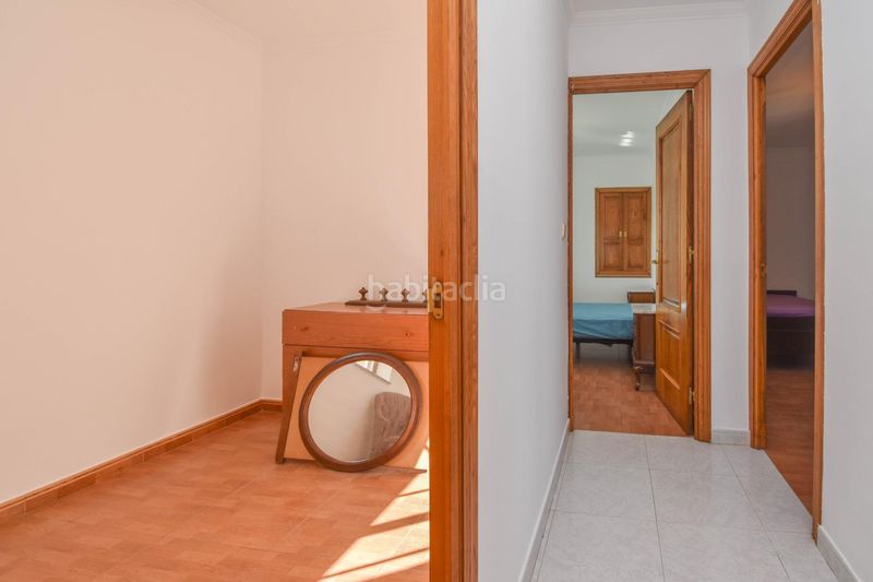 Foto 611fe3bc-7986-4012-bcd9-e665d4418f9f. Location maison avec parking dans Cambre