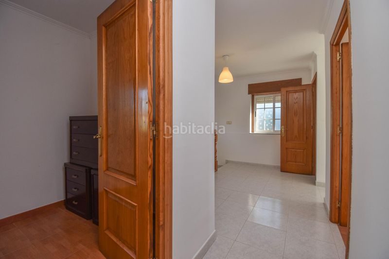Foto 977c5c6f-f5a8-4e8c-b248-27f3a27ecb05. Location maison avec parking dans Cambre