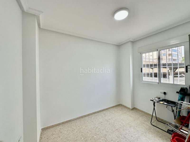 Foto d48c4123-dc77-4f95-b35e-6f1432bab493. Apartament amb calefacció piscina a Los Arenales del Sol Elche / Elx