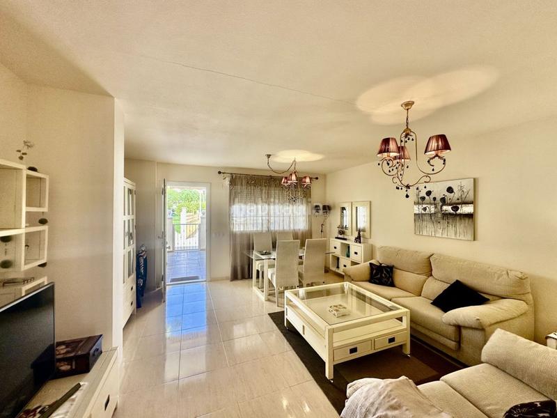 Foto 3aa3b755-c52f-46e1-925e-5b4d97544834. Lloguer apartament amb calefacció piscina a Monte Faro-Altomar II Santa Pola