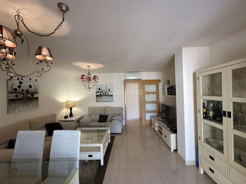 Foto 54804e1f-f936-4784-83a2-3bcdc131c3e1. Alquiler apartamento en Monte Faro-Altomar II Santa Pola