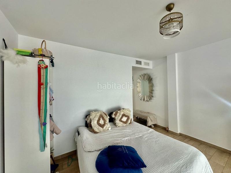 Foto 65a3add0-de94-4cb2-b3de-de5d4fbaf5ce. House with heating pool in Monte y Mar Santa Pola