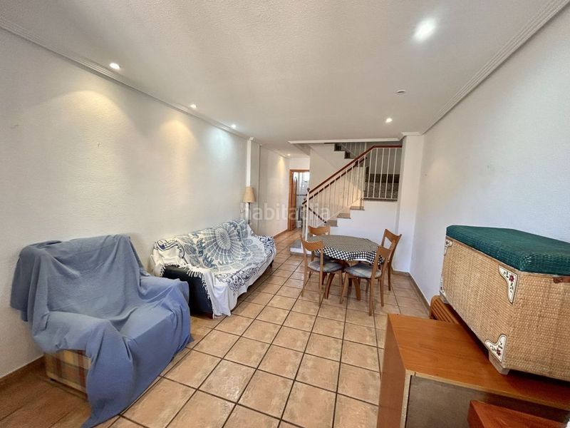 Foto 295cf981-4370-47d2-8ea4-da01aa2552aa. Casa amb calefacció aparcament piscina terrassa a Santa Pola