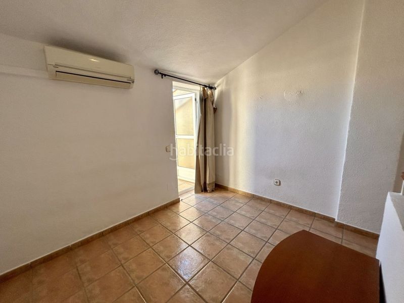 Foto 4d477890-8f5f-4da7-bc5e-1ac3c816d622. Casa amb calefacció aparcament piscina terrassa a Santa Pola