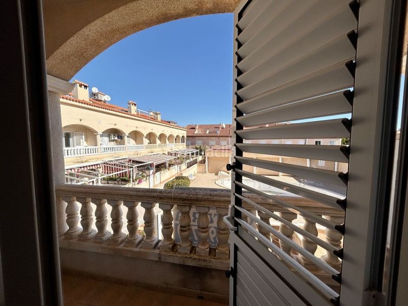 Foto c48f301d-07f3-4abf-8397-de99714c892a. Casa amb calefacció aparcament piscina terrassa a Santa Pola