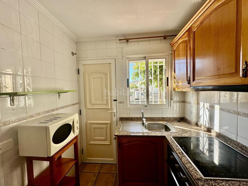 Foto f6ff05aa-57f0-4b90-9024-a5ea55dce487. Casa amb calefacció aparcament piscina terrassa a Santa Pola