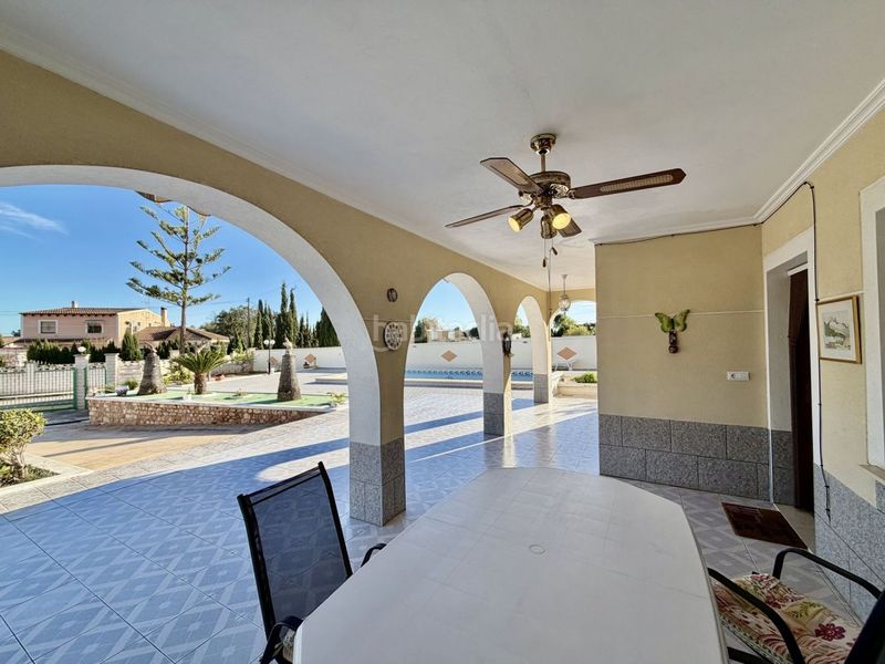 Foto f96ab884-795a-4cad-8b12-23617ba50e00. Chalet en Los Arenales del Sol Elche / Elx