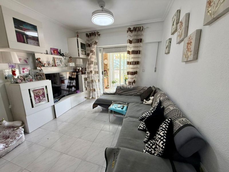Foto 9fa02b8a-fe79-44a7-b0a2-4332b92dfa85. Apartament amb calefacció piscina a Los Arenales del Sol Elche / Elx
