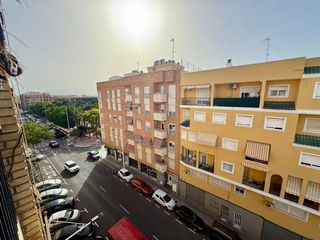 Flat  Avinguda de les corts valencianes