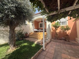 House in AVENIDA ESCANDINAVIA