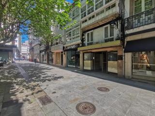 Local Comercial en Calle Alvaro Cebreiro