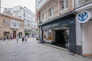 Location Local commercial  Calle bailen. Bajo en plena zona comercial y peatonal del centro