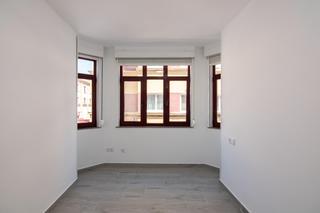 Lloguer Pis a Calle miguel servet 2. Piso reformado, en esquina, al lado del parque de marte