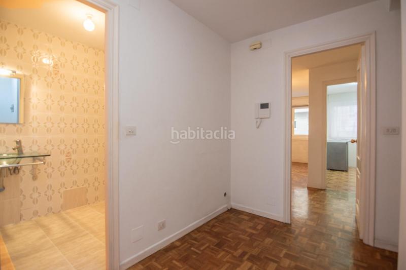Foto caaaf2c0-d43a-4643-8b92-8dfd3f90237a. Alquiler piso  en alquiler en avda. finisterre en Coruña (A)