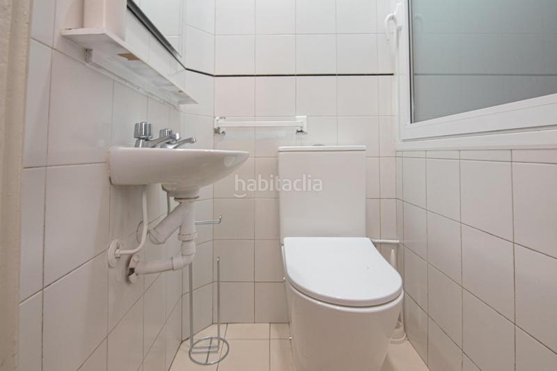 Foto 1868cfe0-7db6-41a0-b817-6021832f88e0. Piso  en venta en riego de agua, en pleno centro de a coruña en Coruña (A)