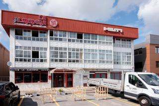 Nave industrial en Mesoiro. Nave de tres plantas, de más de 2 mil metros cuadrados, en pocom
