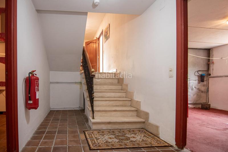 Foto c18a3ebf-9b99-423e-be6a-d61015067317. Xalet amb calefacció aparcament a Bergondo