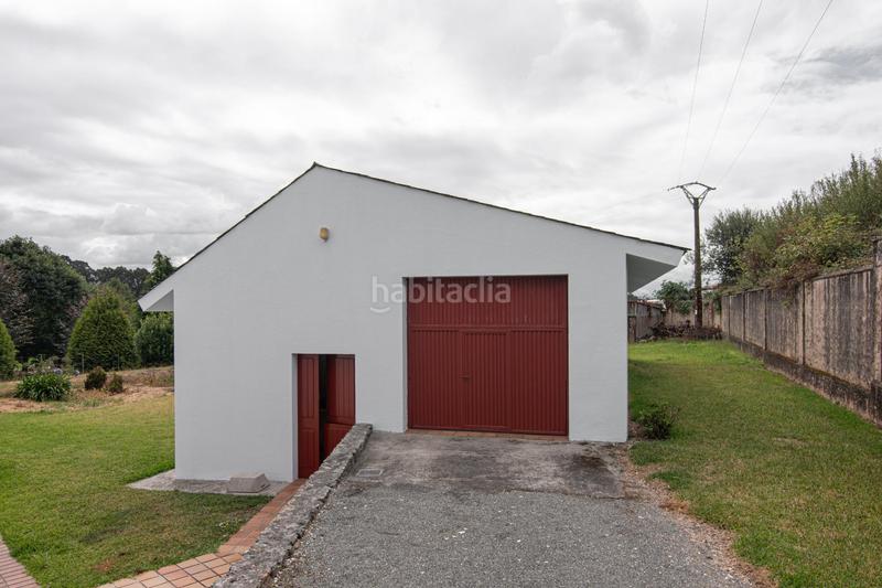 Foto f4363d88-f8c6-424f-9e6c-8e773c524b10. Xalet amb calefacció aparcament a Bergondo