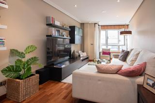 Pis  Voluntariado. Piso en pleno centro con plaza de garaje y trastero