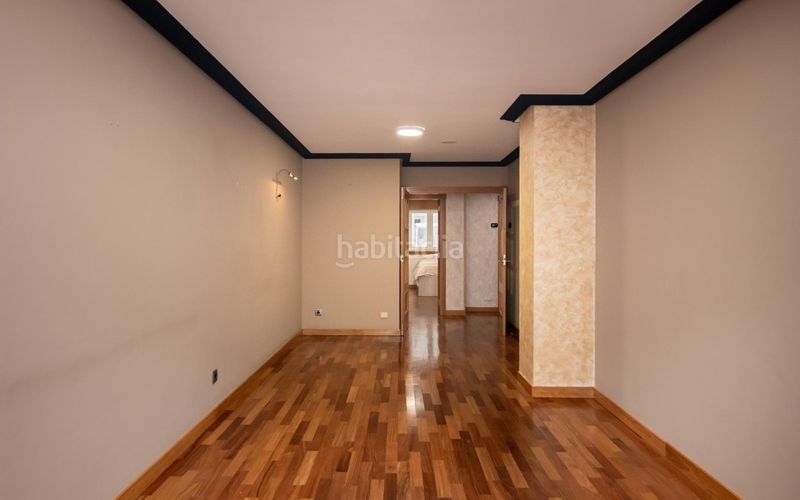 Foto a222d55f-5ff5-4b8f-80c2-621bbbe252cb. Pis amb aparcament a Ciudad Vieja Coruña (A)