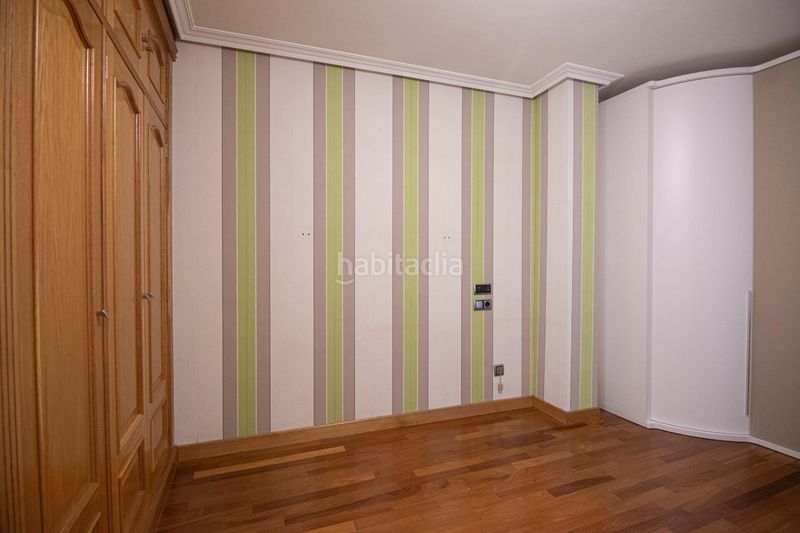 Foto b6cd0e5f-23af-4f18-a85d-914cbaf917b2. Pis amb aparcament a Ciudad Vieja Coruña (A)