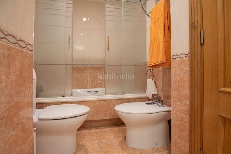 Foto b8f7e6f7-cab4-4282-b059-42d99c9140eb. Pis amb aparcament a Ciudad Vieja Coruña (A)