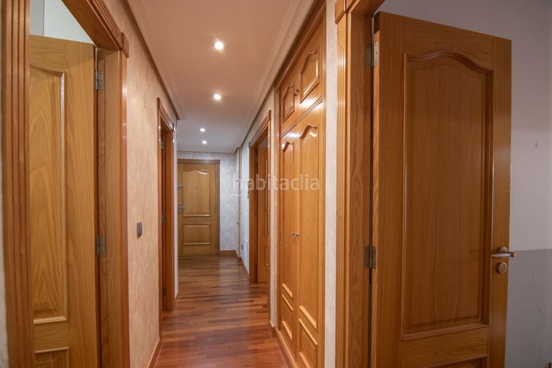 Foto c3621fe1-b1b8-4ef6-99e2-f47a9dd2d197. Pis amb aparcament a Ciudad Vieja Coruña (A)