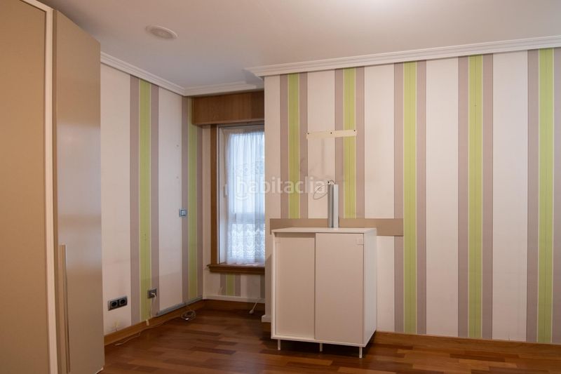 Foto c528afbf-2d4b-4a17-ad54-76e07d808059. Pis amb aparcament a Ciudad Vieja Coruña (A)