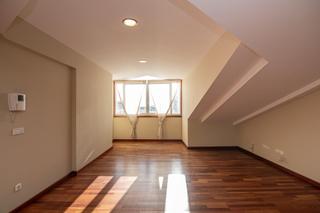 Miete Dachwohnung  Calle real 56. Ático muy soleado en la calle real