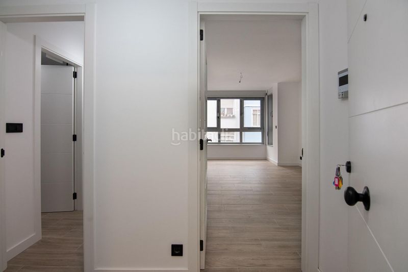 Foto ed6e77ed-494f-4f95-8855-68c7bbbebf4d. Pis a Os Mallos Coruña (A)