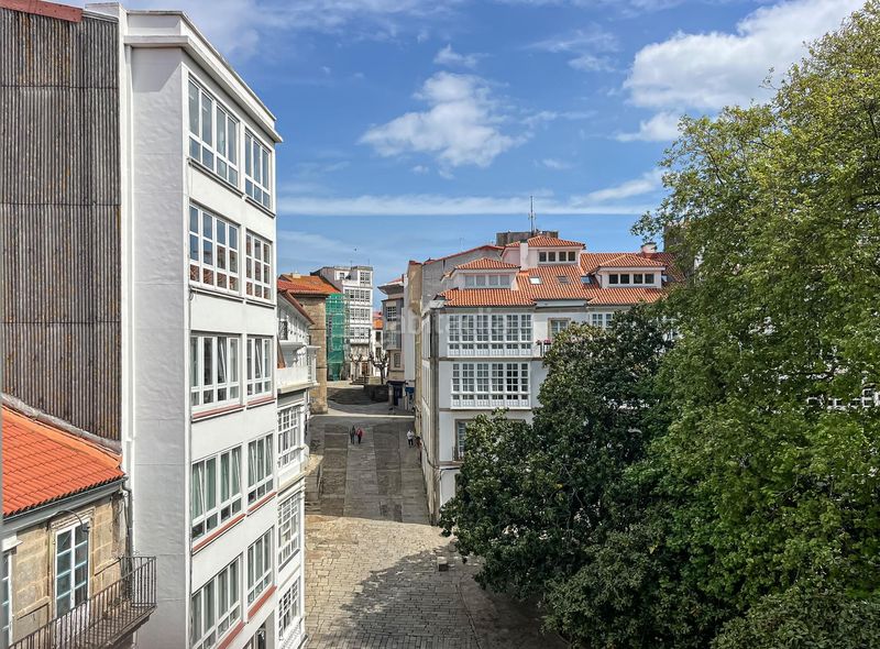 Foto 78962d79-a62f-4bca-919f-22ede5a749ff. Dúplex amb calefacció aparcament a Ciudad Vieja Coruña (A)