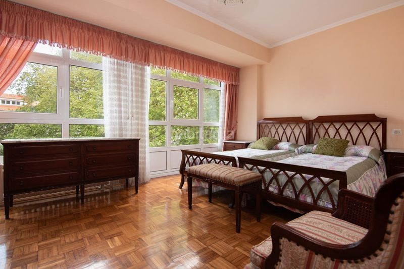 Foto 884f5df8-1534-42de-bc16-559cc1f4621f. Dúplex amb calefacció aparcament a Ciudad Vieja Coruña (A)