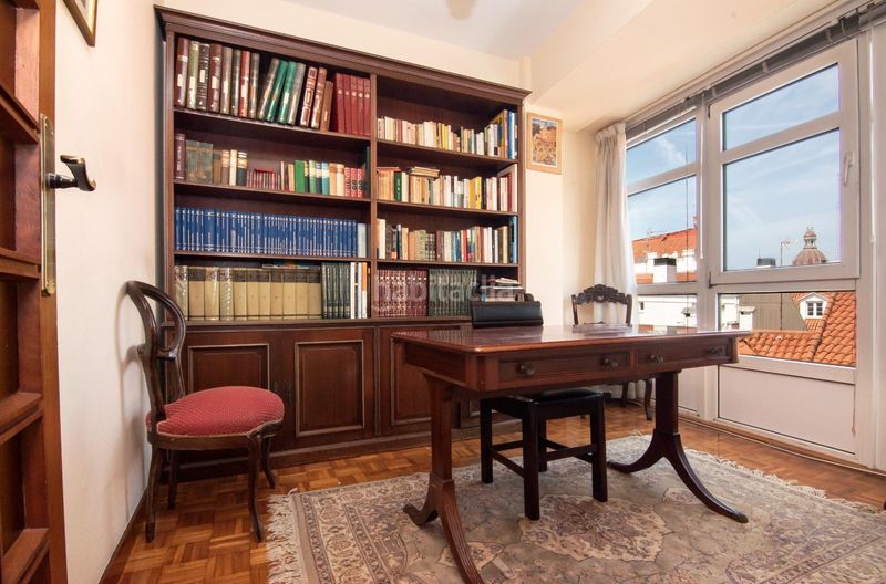 Foto bde9133a-8f96-4578-af50-edfe000bb01f. Dúplex amb calefacció aparcament a Ciudad Vieja Coruña (A)