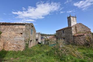 Casa  Aldea. Casa de piedra a reformar en el núcleo de vilarodísarteixo