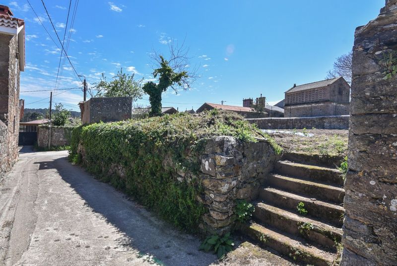 Foto a0622a3c-b204-4741-abb0-3f56b0335be0. Terreny residencial a Carballo
