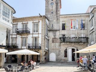 Edificio  Calle real. Casa pazo en el centro de pontedeume