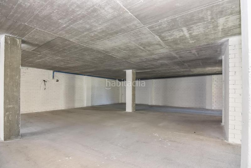 Foto 7cd75b8b-6edf-4c80-b6b3-13e250caaed3. Alquiler local comercial en calle xesus rey martinez 1 amplio bajo comercial en a corveira en Culleredo