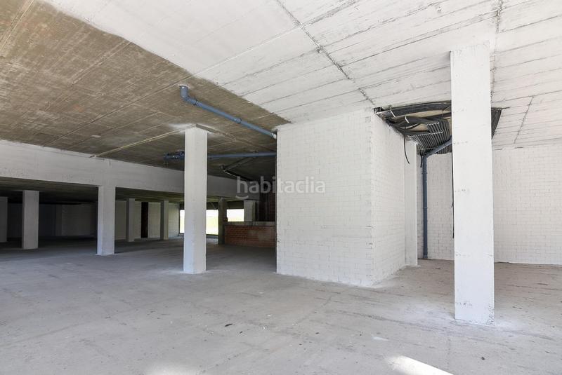 Foto 37ef5512-22cd-43ca-b927-8862cd6f399f. Lloguer local comercial a calle xesus rey martinez 1 a Culleredo