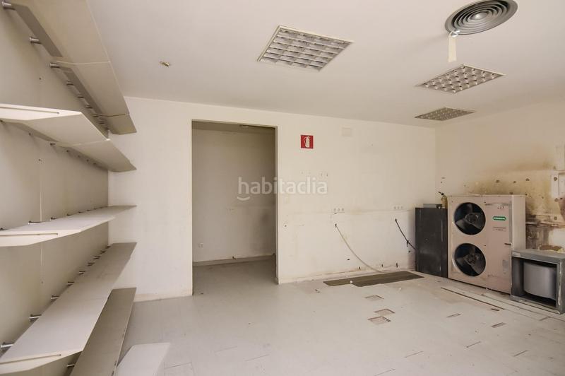 Foto 82b7ec38-dc69-438d-8008-2341e6ec684f. Local comercial en estacada 1 local semidiáfano en callejón de la estacada en Coruña (A)