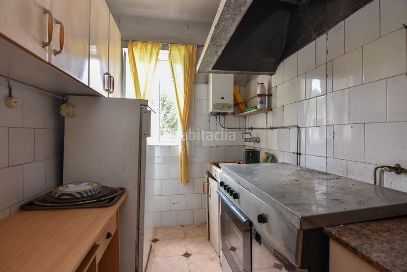 Foto 8f57e373-8dfa-4e1a-921d-e8f5541fb153. Edificio in Marín