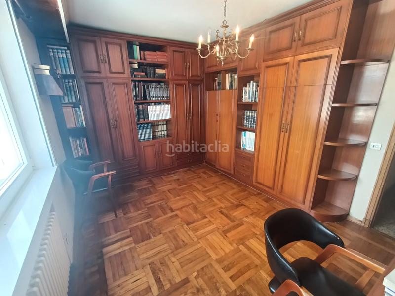 Foto 0abfdf1a-f27b-4ad9-a8a9-a1aeef8c758d. Appartement avec chauffage parking dans A Milagrosa Lugo