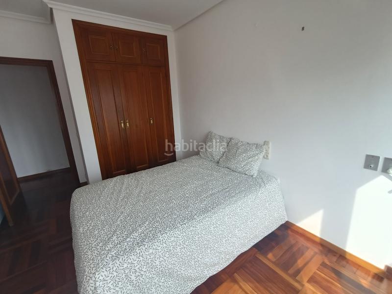 Foto 6b9f0282-d89b-45f2-8cde-46057c19e81e. Pis amb xemeneia calefacció aparcament a Centro - Recinto Amurallado Lugo