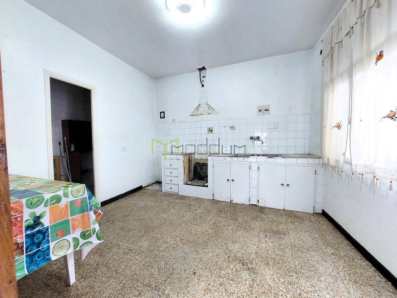 Foto 3a4884fa-d9f5-476b-afee-c090e87a3098. Casa amb calefacció aparcament a Sarria
