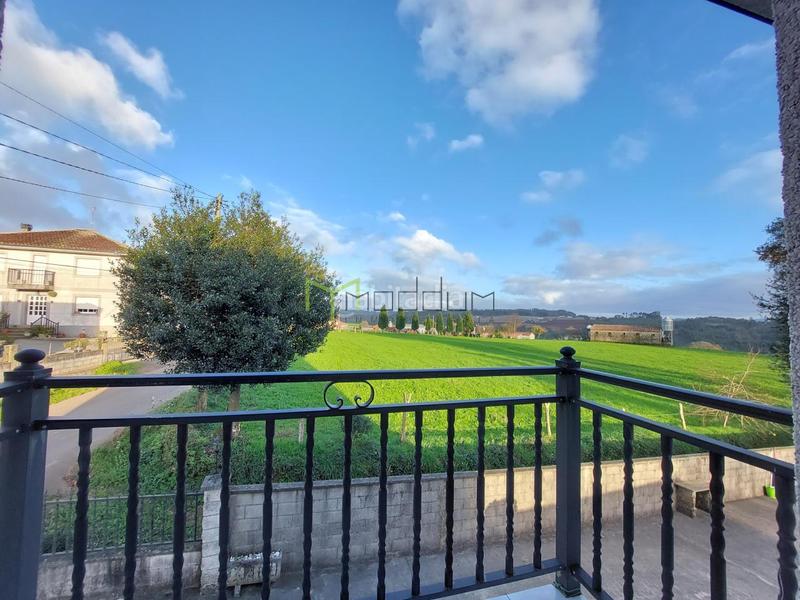 Foto 1555b8e0-3720-42cd-a5ef-135629867802. Casa en Arzúa