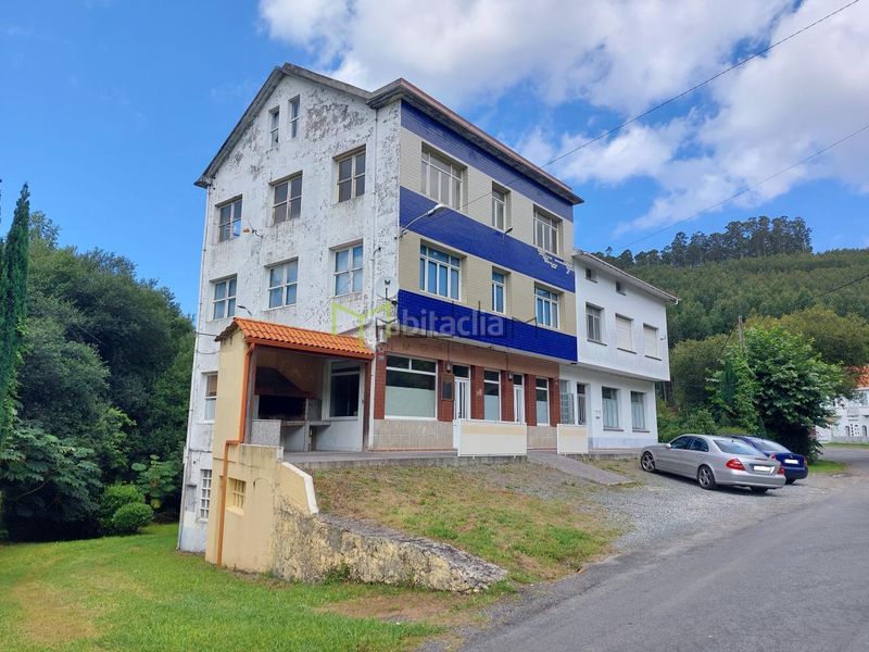 Foto ad2e2672-81c9-435e-9978-4d903952f2e3. Haus mit heizung parking in Cedeira