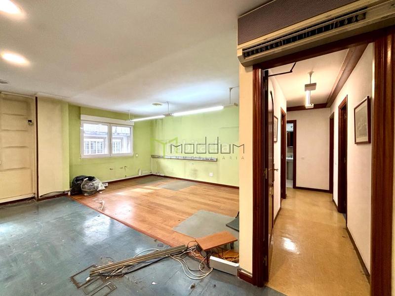 Foto 74c5e966-d963-4211-8fe6-f97b7db86fe0. Appartamento con riscaldamento in Ensanche - Sar Santiago de Compostela