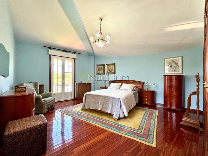 Foto e91781fa-a415-4ef1-aff5-e3f365426cd2. Chalet with heating parking pool in Parroquias de Santiago Santiago de Compostela