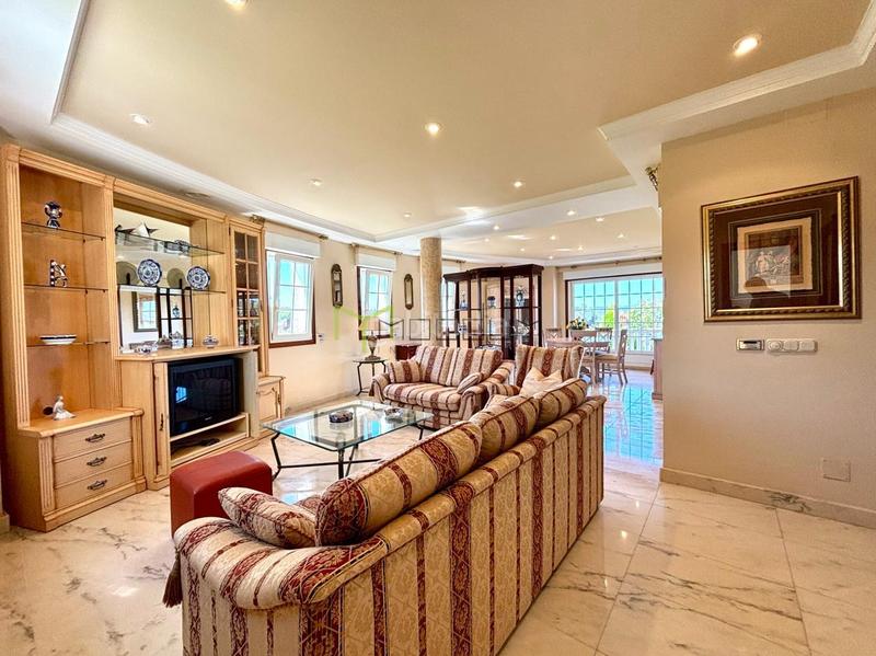 Foto 2c71d5d9-31e4-4e5c-81a1-772102e9a3e8. Chalet avec chauffage parking piscine dans Parroquias de Santiago Santiago de Compostela